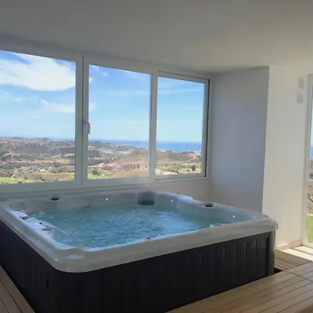 Magnificent Casa Cerro Colorado
