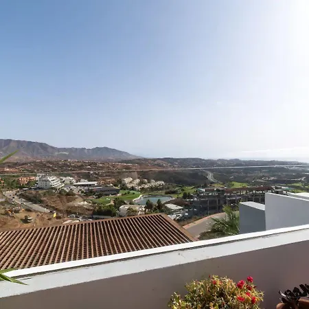 Magnificent Casa Cerro Colorado Apartment *